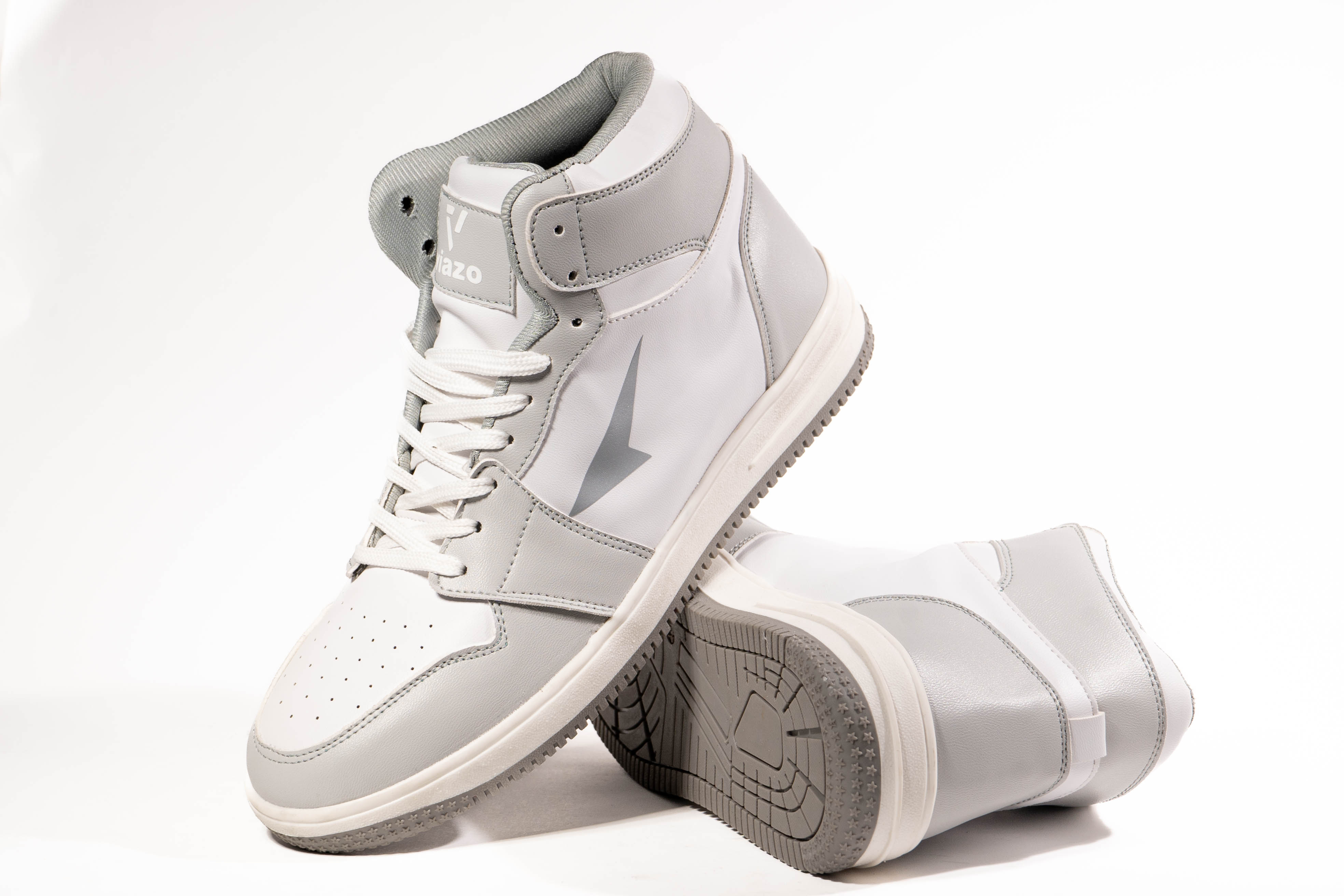 Shoe